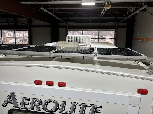 Vroom Power Vroom Rack™ for RVs (solar panels and connecting cables/accessories not included)